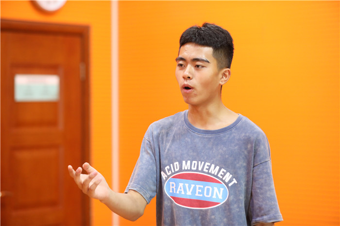 表演藝考生該如何朗誦指定稿件