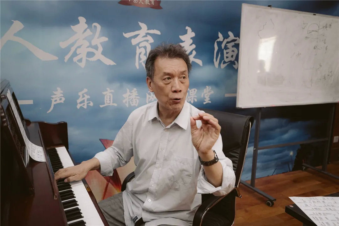 演員是怎么背臺詞的