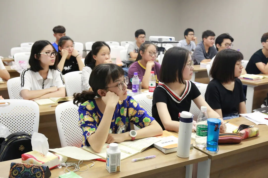 2022年最新藝考表演的臺詞片段