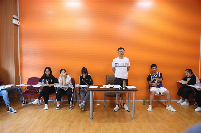 影視表演考試中集體小品表演要注意什么